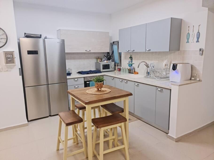 מרחק נגיעה בתקווה Apartment Petach Tikva Exterior foto
