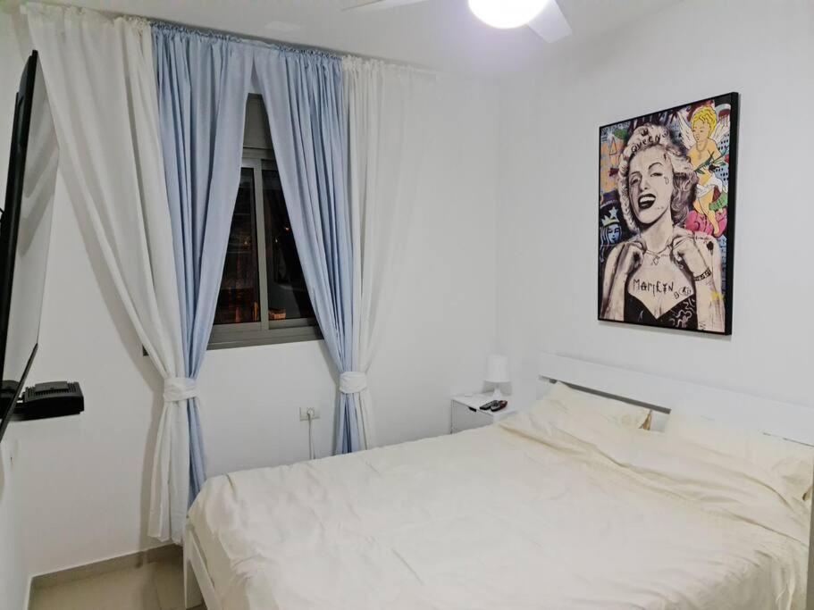 מרחק נגיעה בתקווה Apartment Petach Tikva Exterior foto